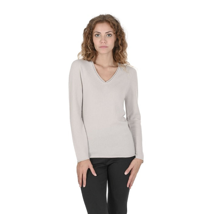 Crown of Edinburgh Cashmere Women's V Neck Sweater OYSTER