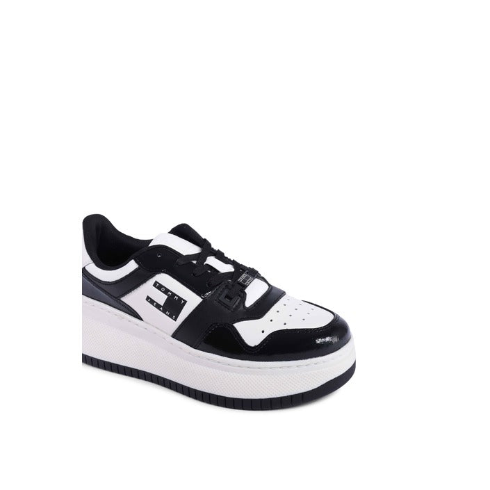 Tommy Hilfiger Women's Sneaker White