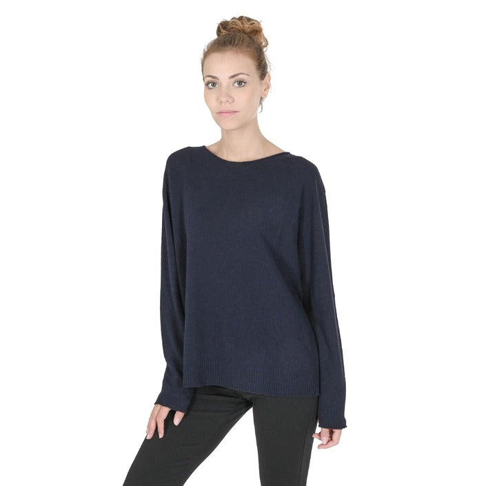 Crown of Edinburgh Cashmere Women's Oversize Boat Neck Sweater NAVY BLUE