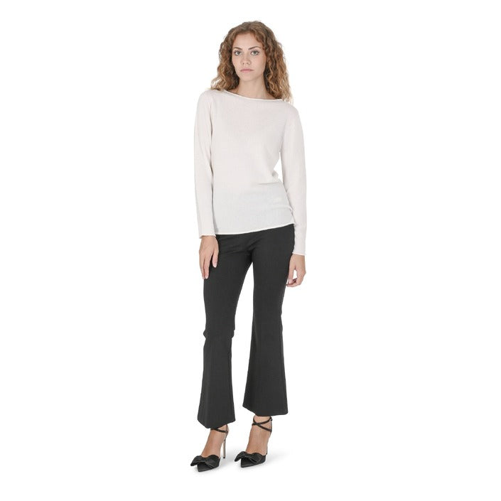 Crown of Edinburgh Cashmere Women's Boat Neck Sweater CREAM
