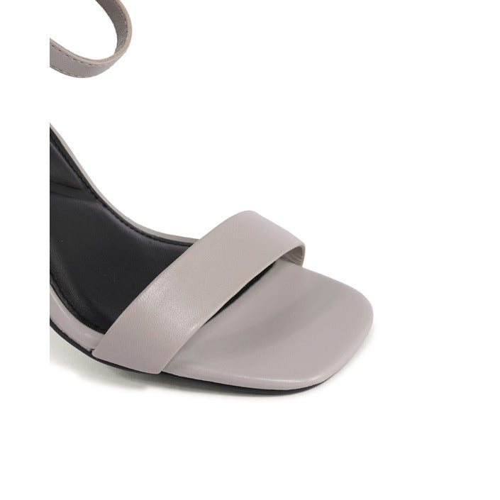 Tommy Hilfiger Womens Pump Grey