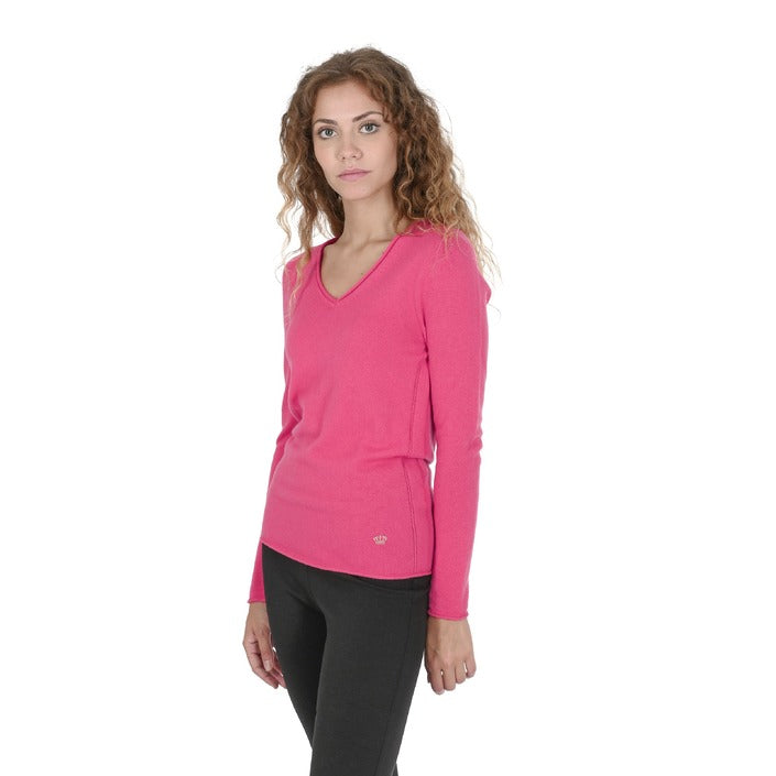 Crown of Edinburgh Cashmere Women's V Neck Sweater STRAWBERRY RED