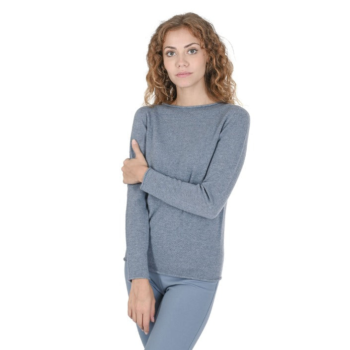 Crown of Edinburgh Cashmere Women's Boat Neck Sweater LIGHT BLUE