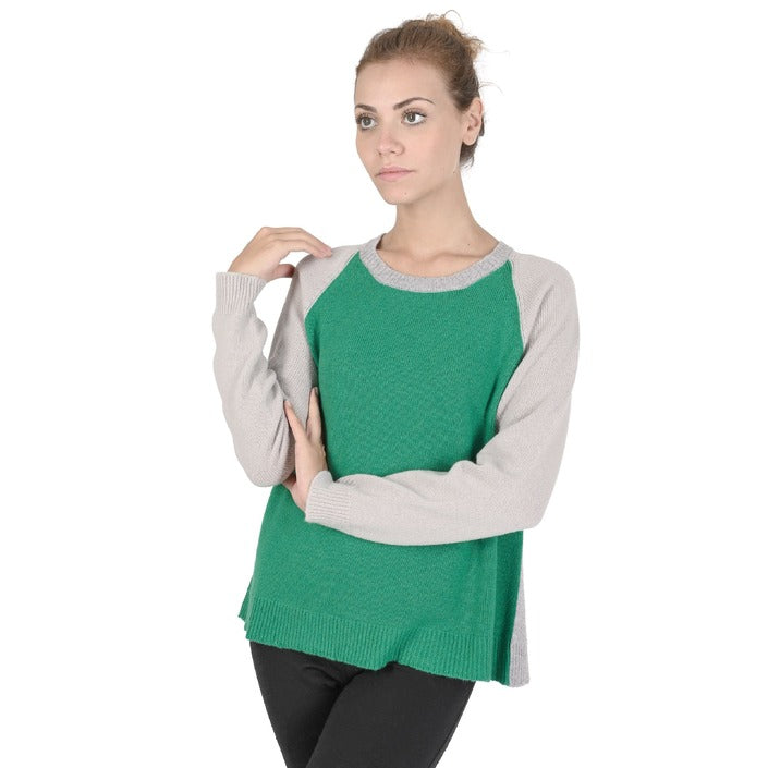 Crown of Edinburgh Cashmere Women's Round Neck Sweater GREEN/CREAM