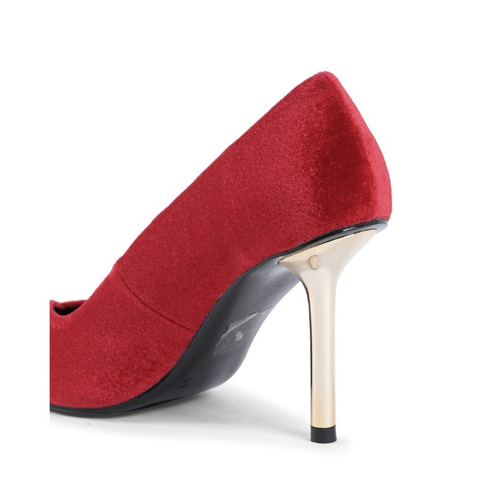 19V69 ITALIA by VERSACE Women's Pump Red ROSSO