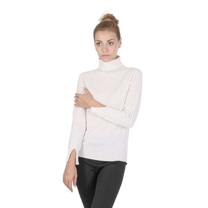 Crown of Edinburgh Cashmere Women's Turtleneck Sweater OFF WHITE