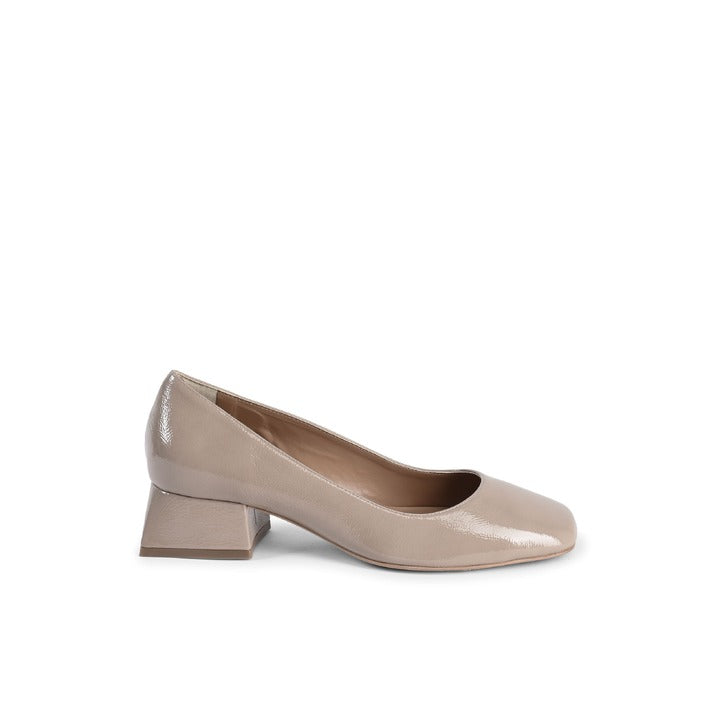 19V69 ITALIA by VERSACE Women's Heeled Ballerina SOFIA NAPLACK CAPPUCCINO