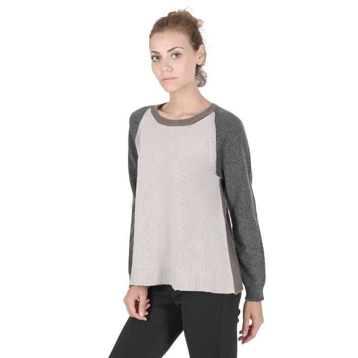 Crown of Edinburgh Cashmere Women's Round Neck Sweater GREY/BEIGE