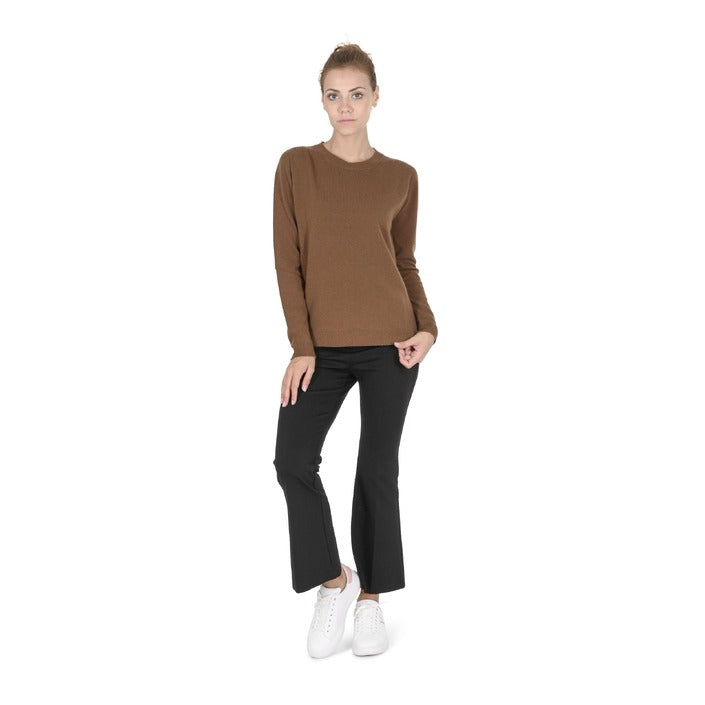 Crown of Edinburgh Cashmere Women's Round Neck Sweater LIGHT BROWN
