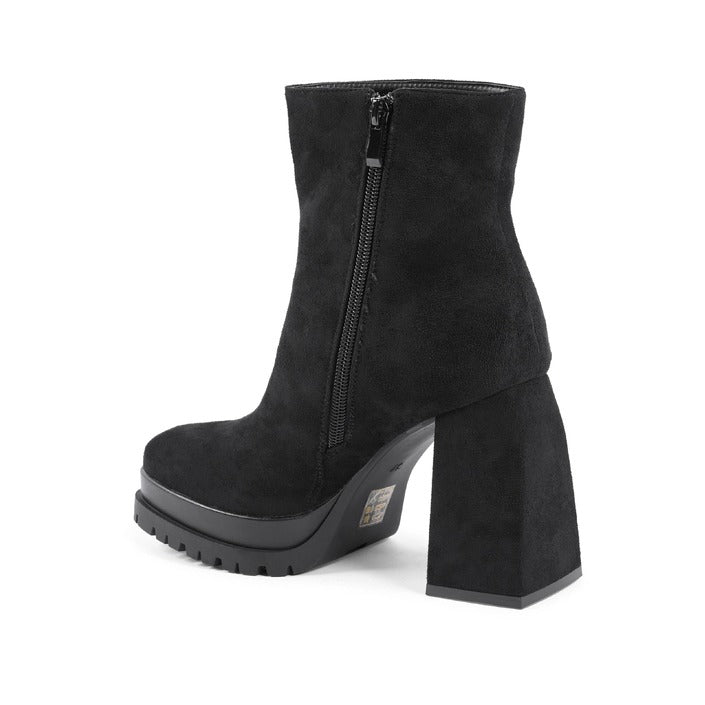 19V69 ITALIA by VERSACE Women's Ankle Boot Black NERO