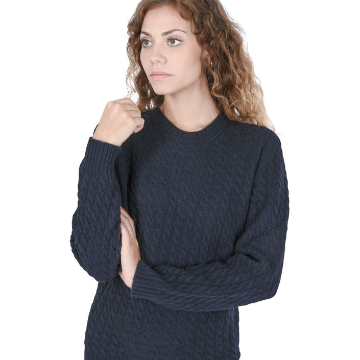 Crown of Edinburgh Cashmere Women's Round Neck Sweater NAVY BLUE