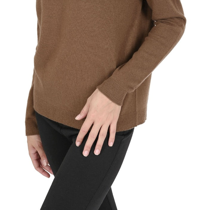Crown of Edinburgh Cashmere Women's Round Neck Sweater LIGHT BROWN