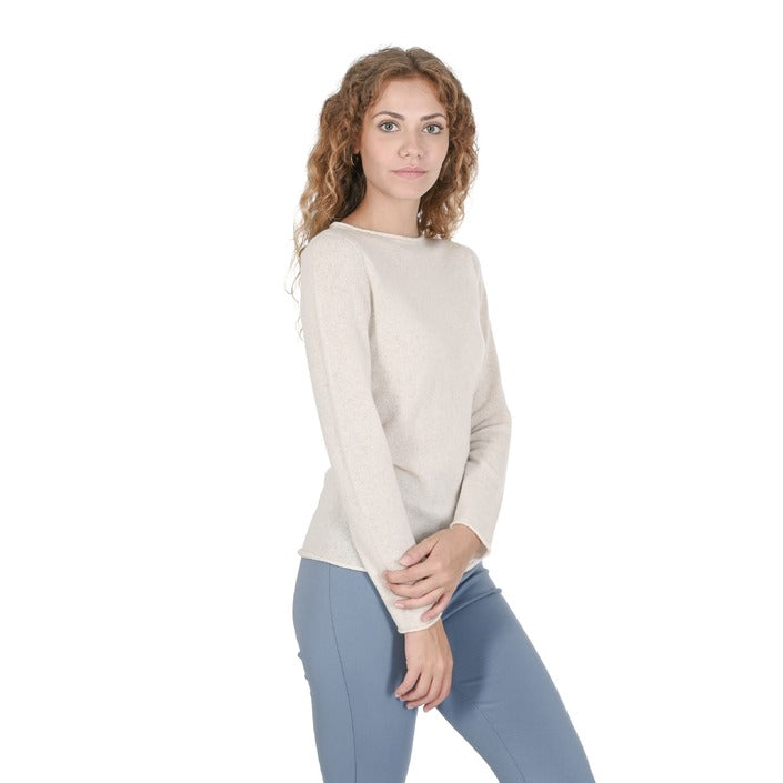 Crown of Edinburgh Cashmere Women's Boat Neck Sweater SAND