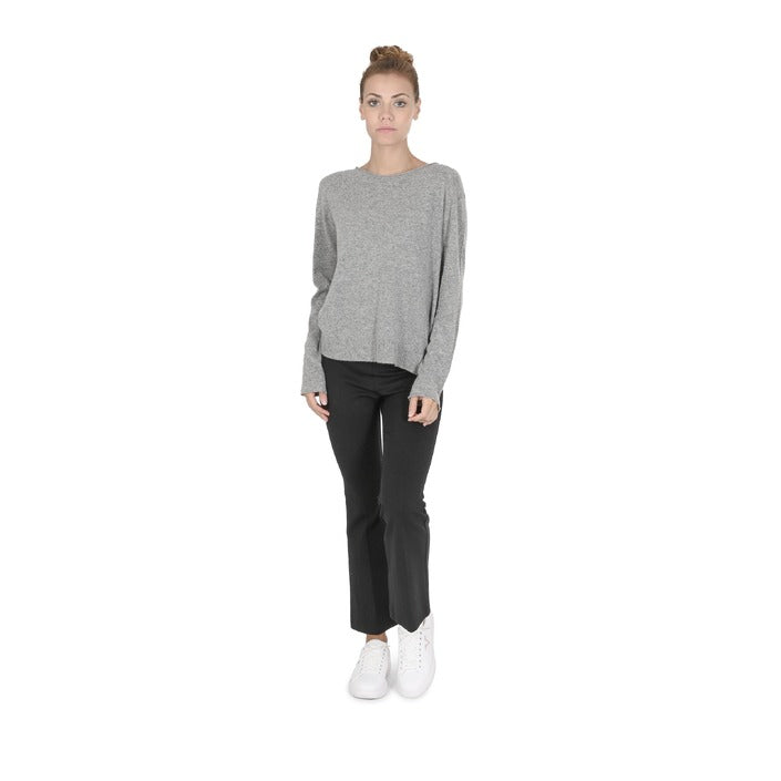 Crown of Edinburgh Cashmere Women's Oversize Boat Neck Sweater PEWTER GREY