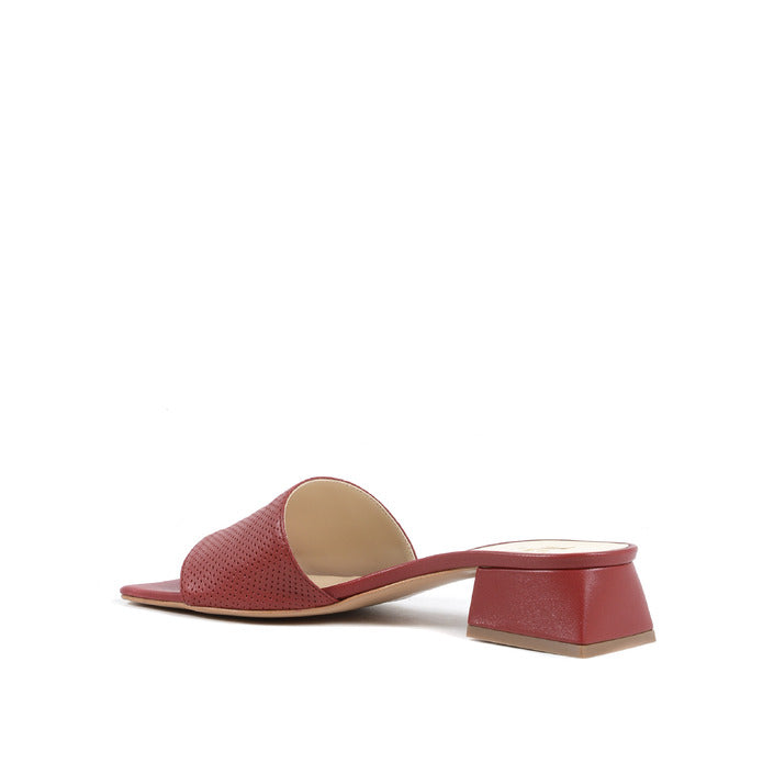 19V69 ITALIA by VERSACE Women's Sandal TRAF ROSSO FRAGOLA