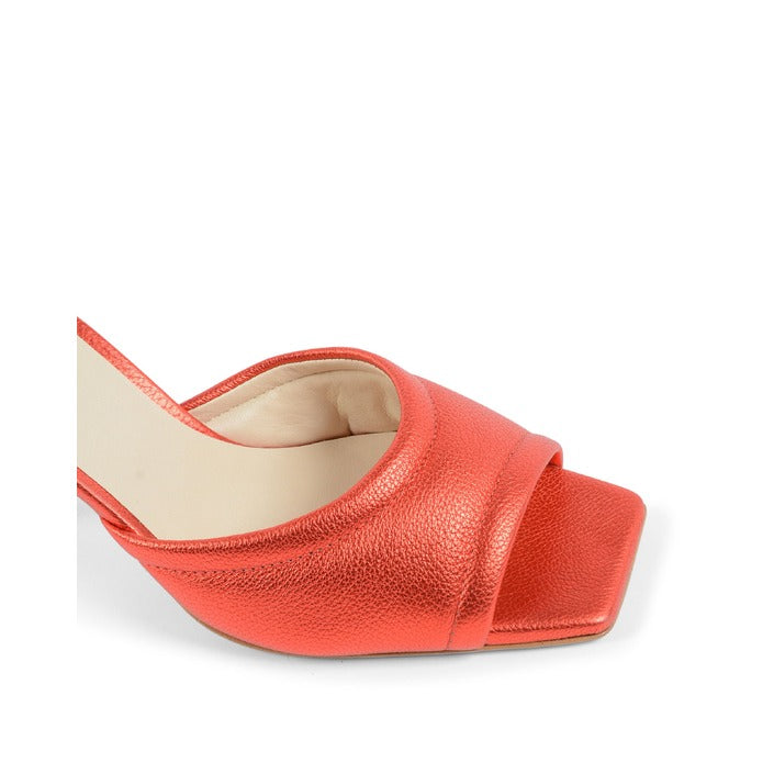 19V69 ITALIA by VERSACE Women's Sandal Red SIMONA VIT. BOT. ROSSO