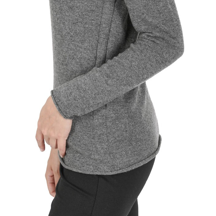 Crown of Edinburgh Cashmere Women's V Neck Sweater GREY