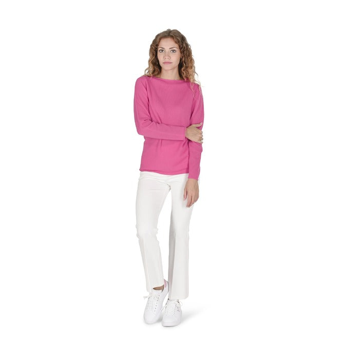 Crown of Edinburgh Cashmere Women's Boat Neck Sweater FUSCHIA