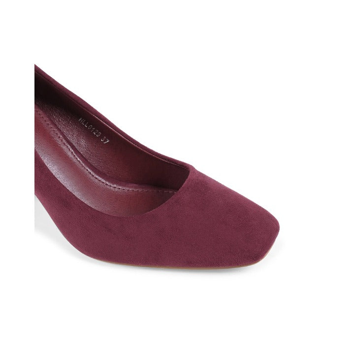 19V69 ITALIA by VERSACE Women's Pump Bordeaux BORDEAUX