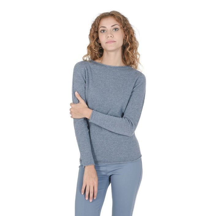 Crown of Edinburgh Cashmere Women's Boat Neck Sweater LIGHT BLUE