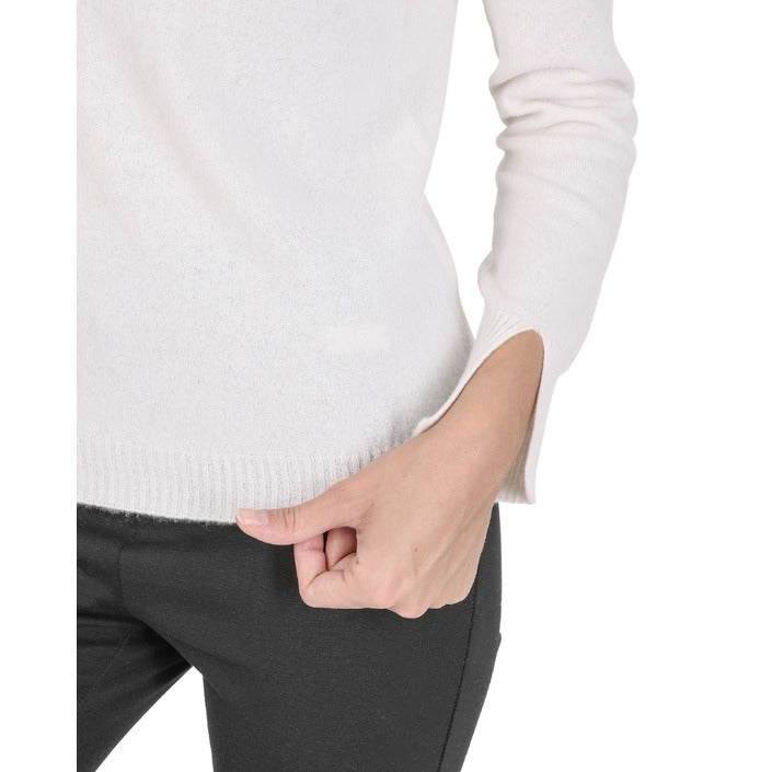 Crown of Edinburgh Cashmere Women's Turtleneck Sweater OFF WHITE