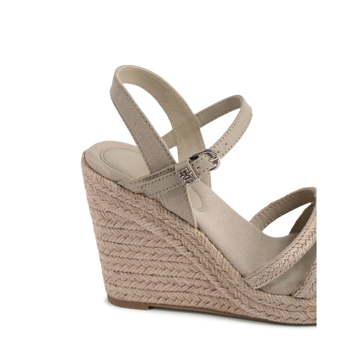 Tommy Hilfiger Women's Wedge Khaki