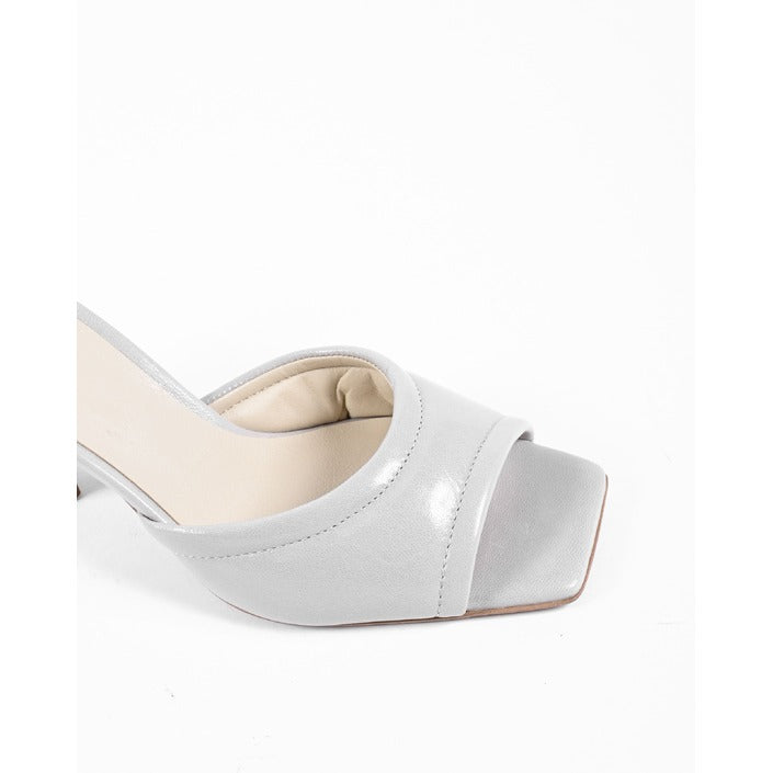 19V69 ITALIA by VERSACE Women's Sandal Light Grey SIMONA KID PERLA