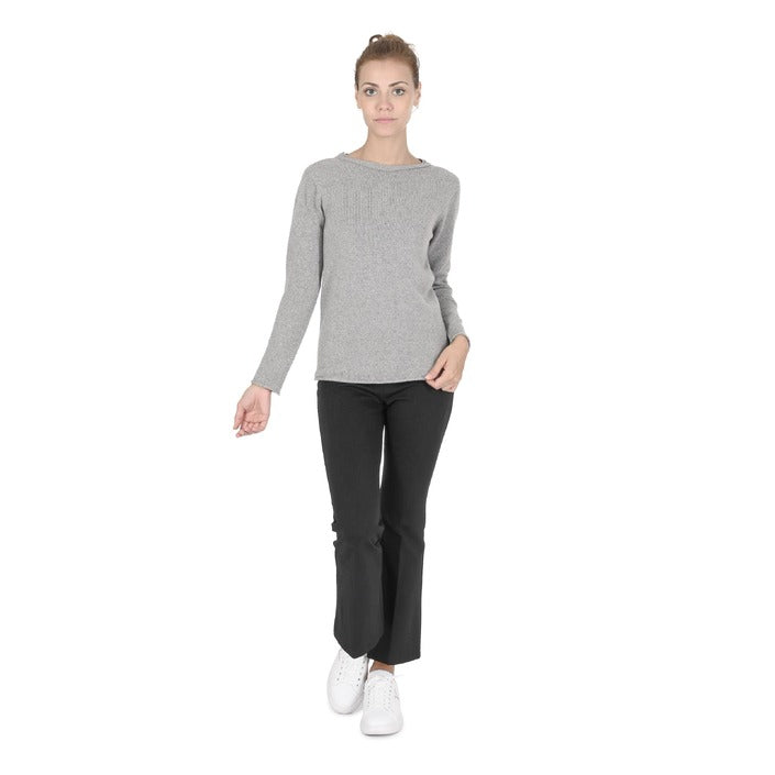 Crown of Edinburgh Cashmere Women's Boat Neck Sweater GREY