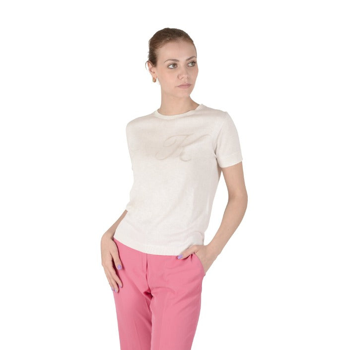 Crown of Edinburgh Cashmere Short Sleeve T-Shirt IVORY LETTER K