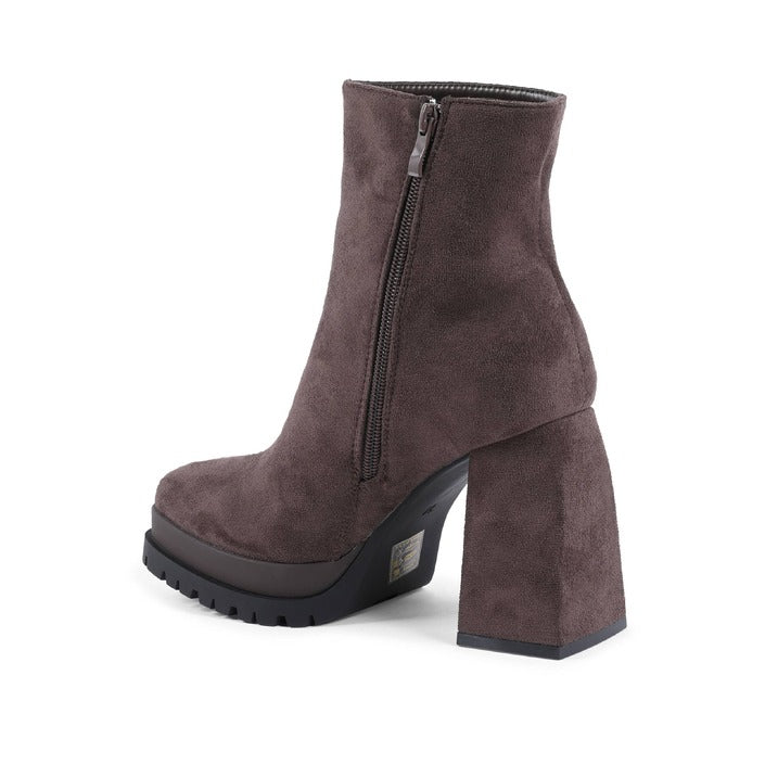 19V69 ITALIA by VERSACE Women's Ankle Boot Brown MARRONE