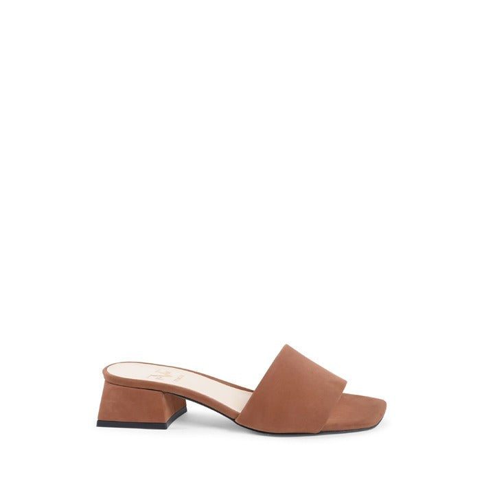 19V69 ITALIA by VERSACE Women's Sandal Brown NEPER BOTTOLATO BROWN