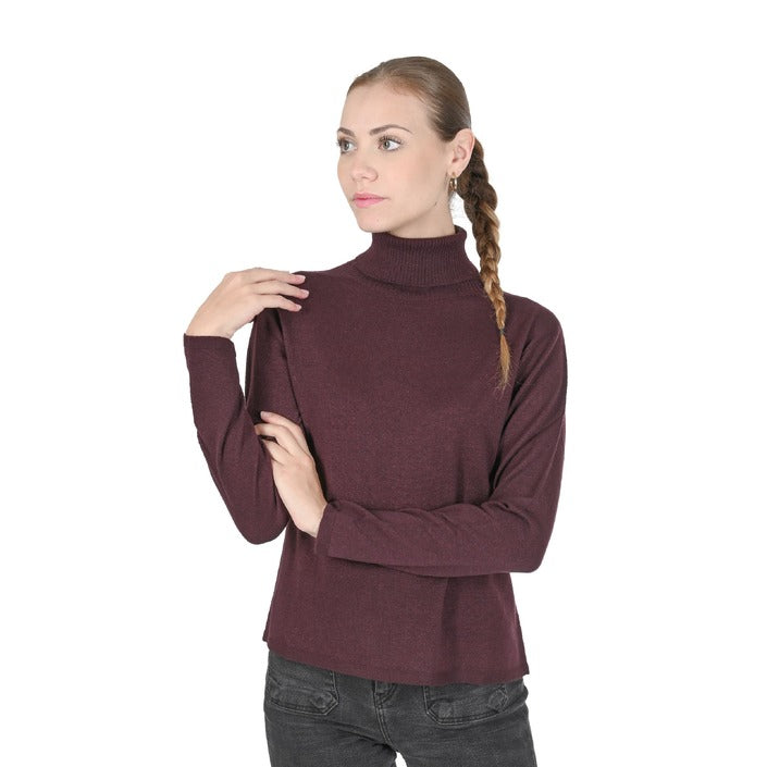 Crown of Edinburgh Cashmere Women's Turtleneck Sweater BURGUNDY