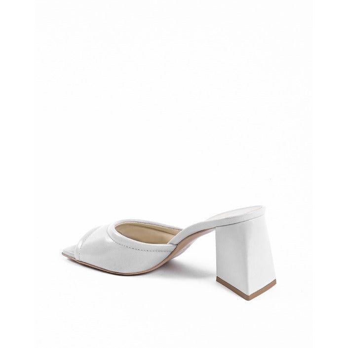 19V69 ITALIA by VERSACE Women's Sandal Light Grey SIMONA KID PERLA
