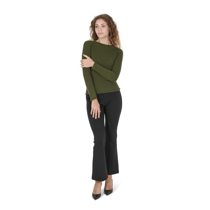 Crown of Edinburgh Cashmere Women's Boat Neck Sweater OLIVE GREEN