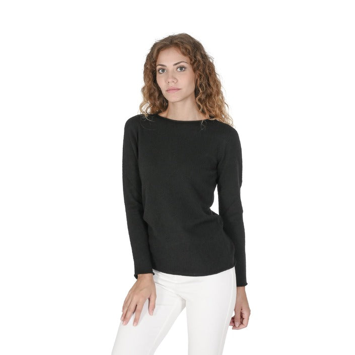 Crown of Edinburgh Cashmere Women's Boat Neck Sweater BLACK