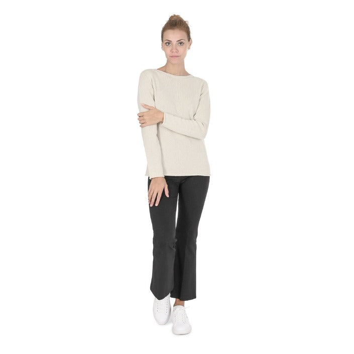 Crown of Edinburgh Cashmere Women's Boat Neck Sweater CREAM