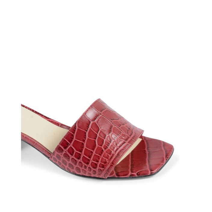 19V69 ITALIA by VERSACE Women's Sandal Bordeaux NEPER COCCO BORDEAUX